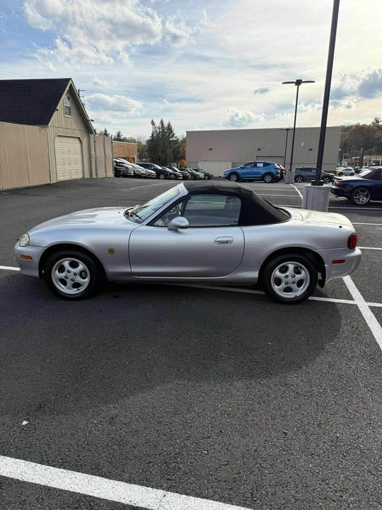 2000 Mazda NB MX-5 Miata - Image 12 of 17