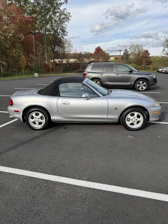 2000 Mazda NB MX-5 Miata - Image 15 of 17