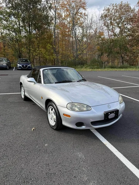 2000 Mazda NB MX-5 Miata - Image 10 of 17