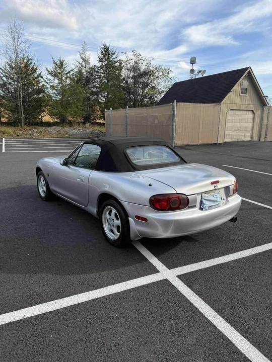 2000 Mazda NB MX-5 Miata - Image 14 of 17
