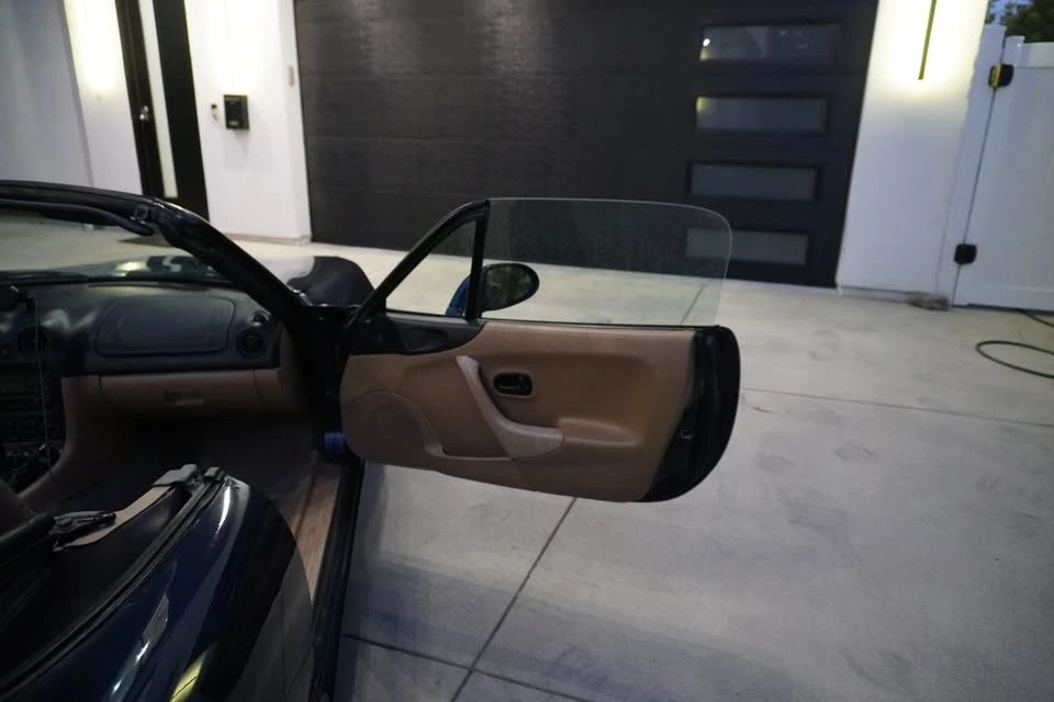 2000 Mazda NB MX-5 Miata - Image 10 of 19