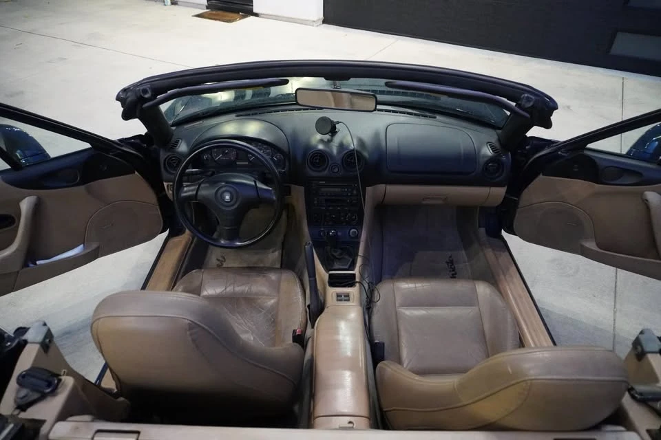 2000 Mazda NB MX-5 Miata - Image 13 of 19
