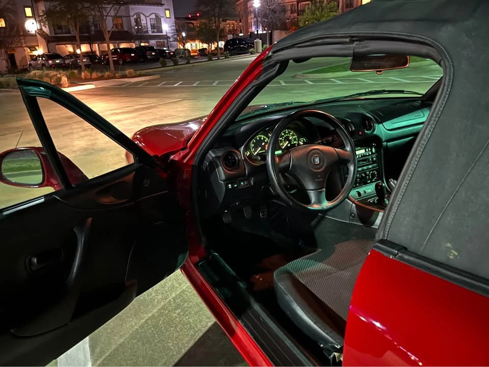 2000 Mazda NB MX-5 Miata - Image 5 of 6