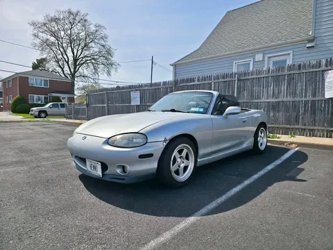 2000 Mazda MX-5 Miata