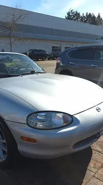 2000 Mazda MX-5 Miata