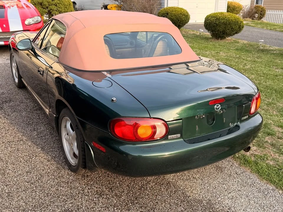 2000 Mazda NB MX-5 Miata - Image 2 of 3