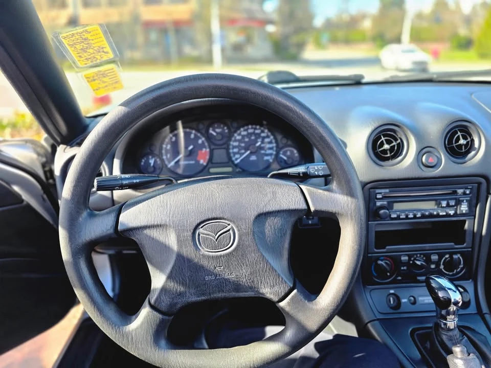 2000 Mazda NB MX-5 Miata - Image 9 of 10