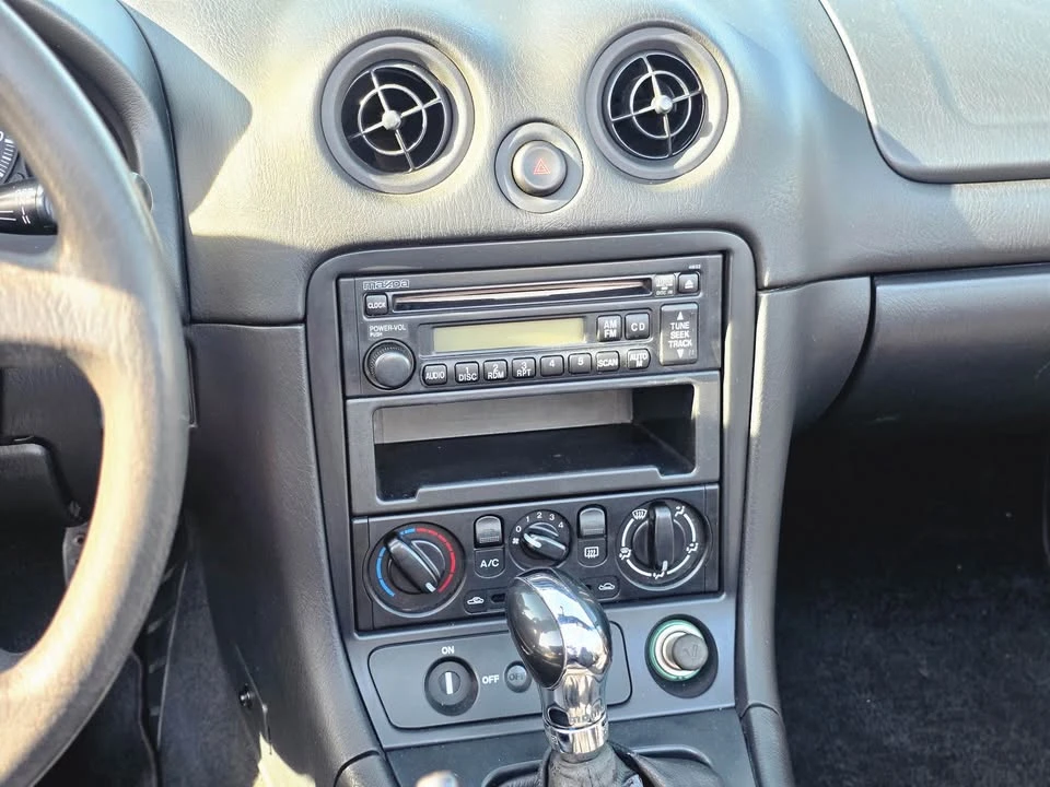2000 Mazda NB MX-5 Miata - Image 10 of 10