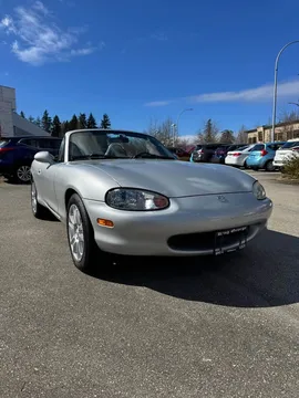 2000 Mazda MX-5 Miata