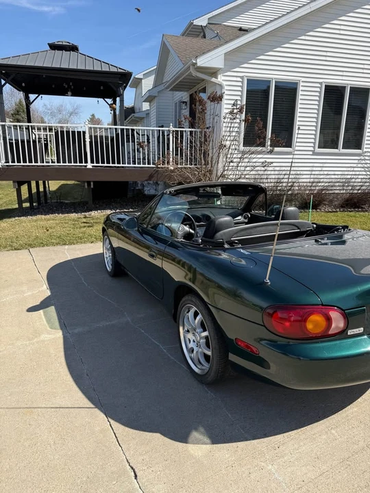 2000 Mazda NB MX-5 Miata - Image 4 of 11