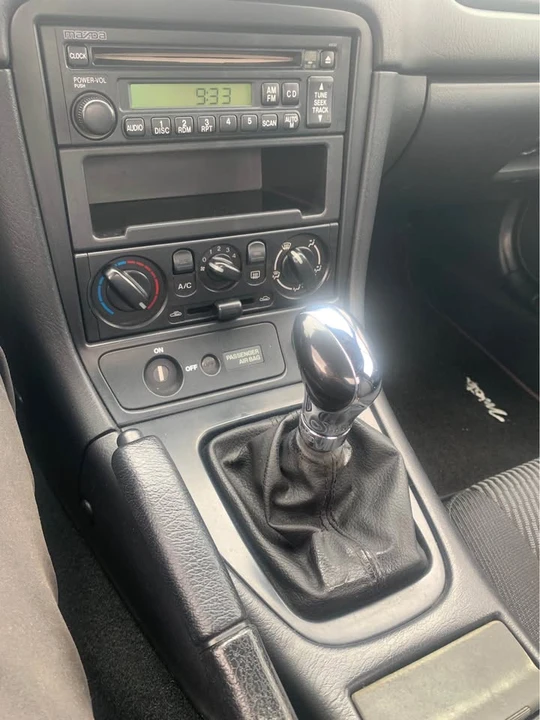 2000 Mazda NB MX-5 Miata - Image 5 of 7