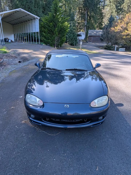 2000 Mazda NB MX-5 Miata - Image 4 of 11