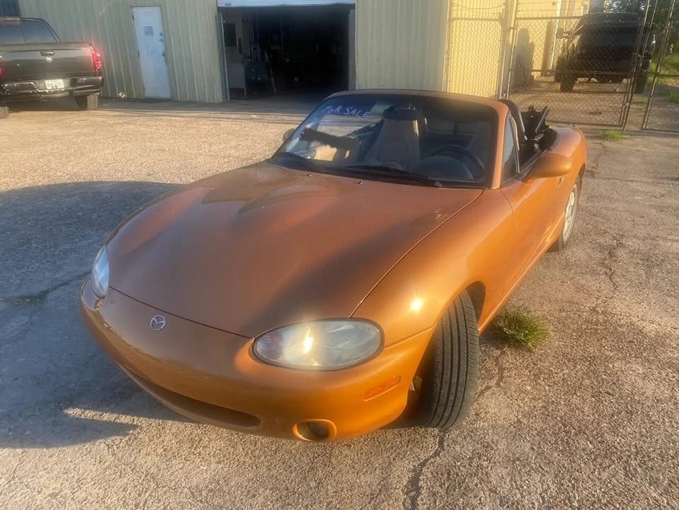 2000 Mazda NB MX-5 Miata - Image 3 of 10