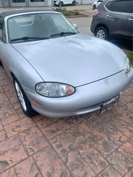 2000 Mazda MX-5 Miata
