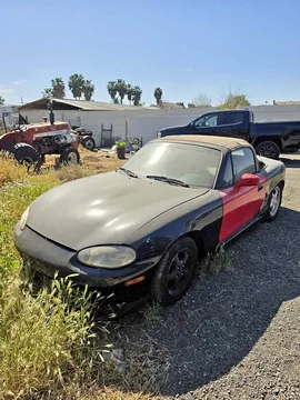 2000 Mazda MX-5 Miata