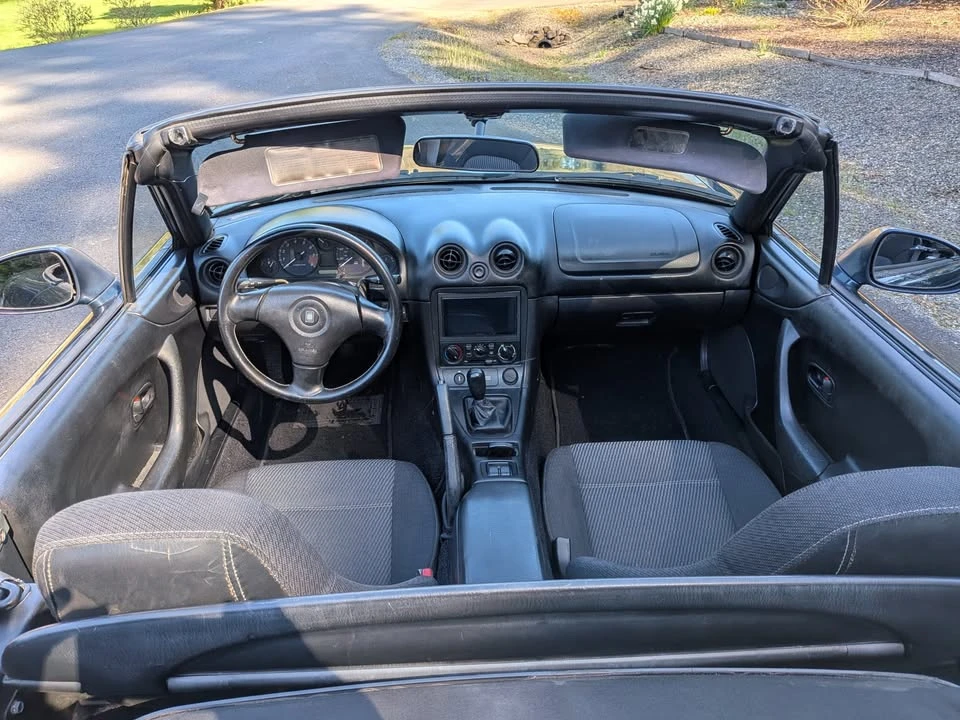 2000 Mazda NB MX-5 Miata - Image 6 of 11