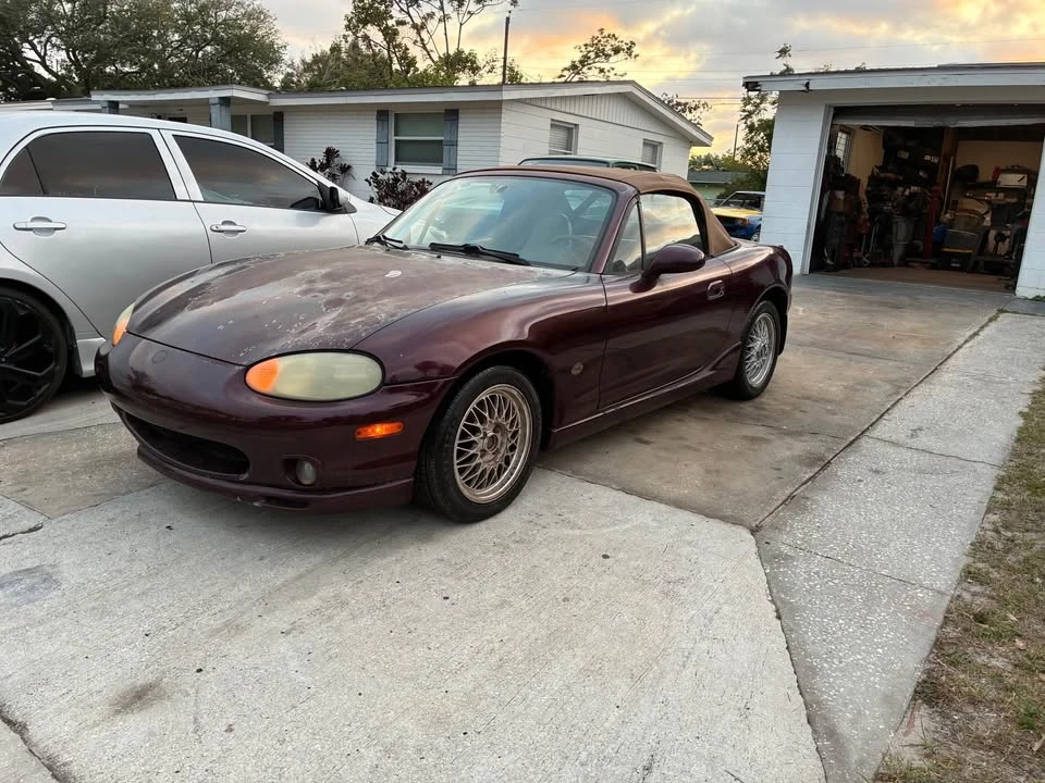 2000 Mazda NB MX-5 Miata - Image 2 of 4