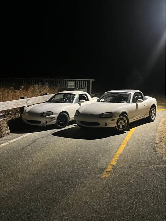 2000 Mazda NB MX-5 Miata - Image 3 of 6