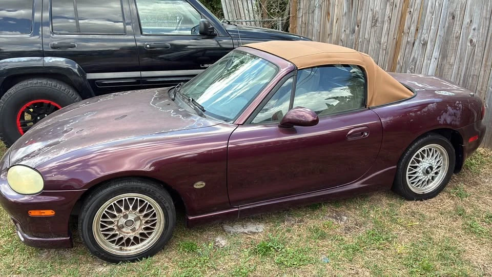 2000 Mazda NB MX-5 Miata - Image 17 of 20