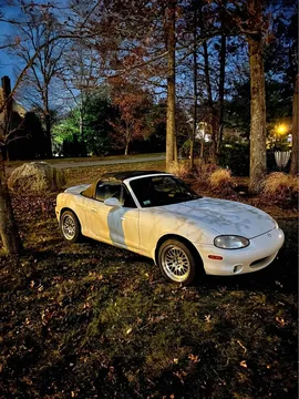 2000 Mazda MX-5 Miata
