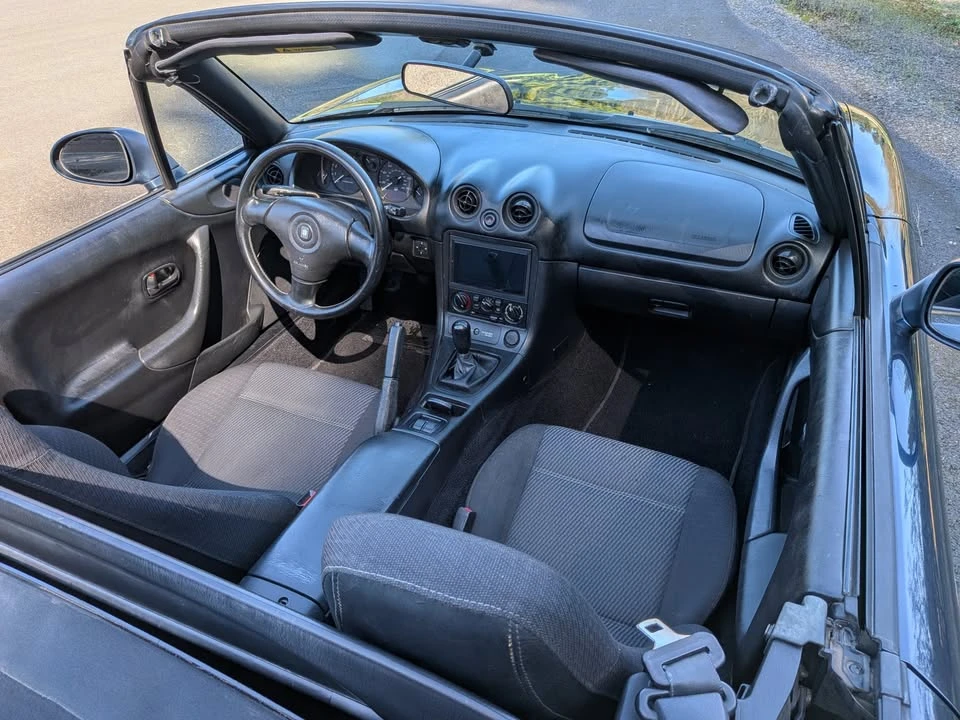 2000 Mazda NB MX-5 Miata - Image 7 of 11