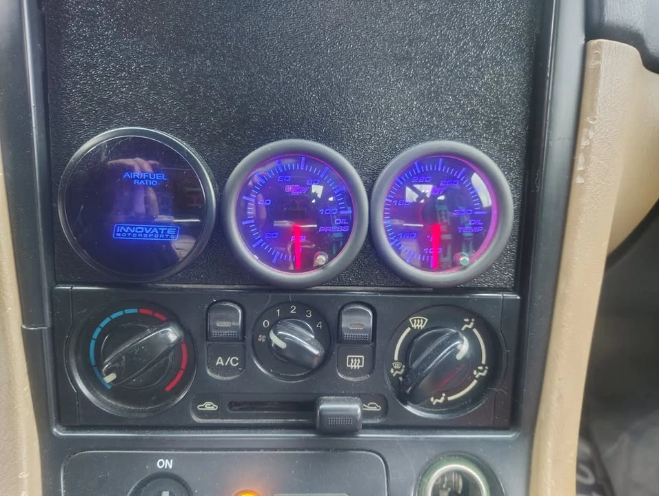 2000 Mazda NB MX-5 Miata - Image 7 of 8