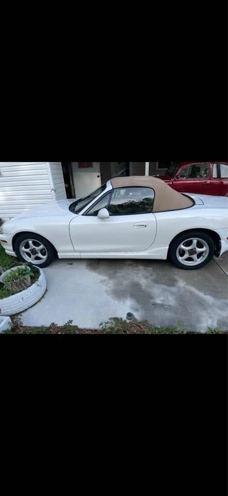 2000 Mazda NB MX-5 Miata - Image 2 of 7