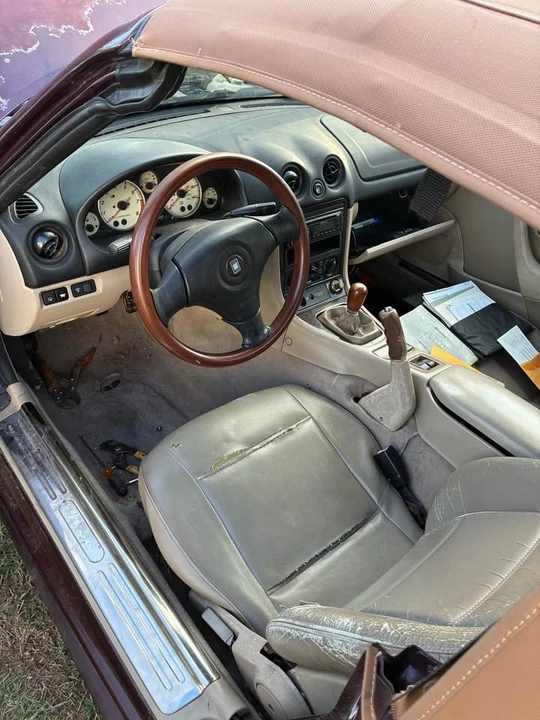 2000 Mazda NB MX-5 Miata - Image 2 of 20
