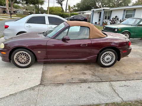 2000 Mazda MX-5 Miata