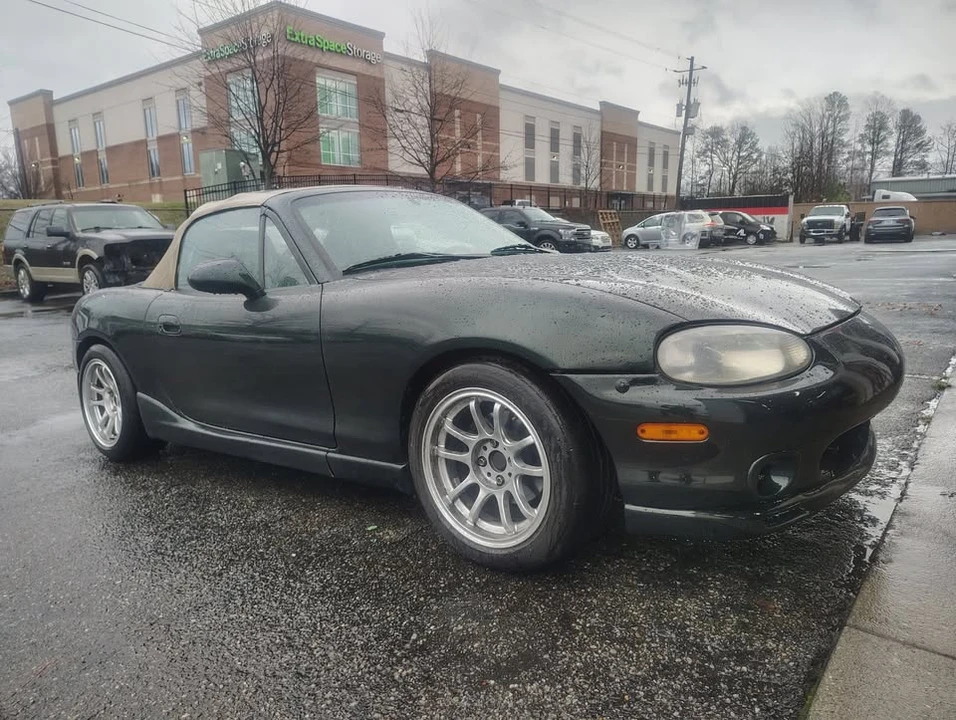 2000 Mazda NB MX-5 Miata - Image 2 of 8