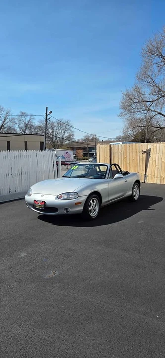 2000 Mazda NB MX-5 Miata - Image 2 of 13