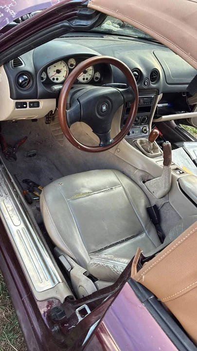 2000 Mazda NB MX-5 Miata - Image 13 of 20