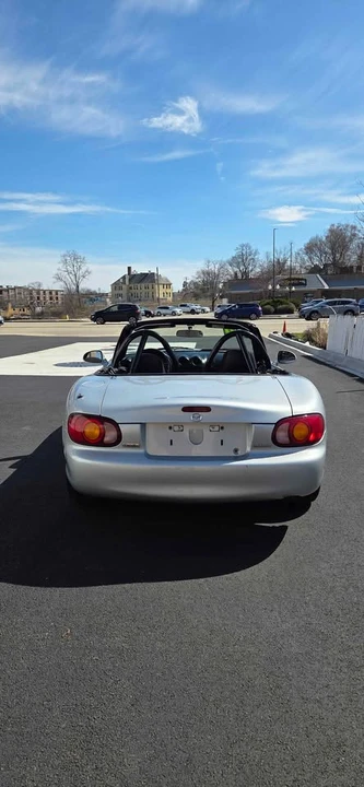 2000 Mazda NB MX-5 Miata - Image 6 of 13