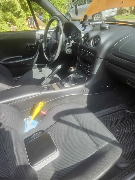 2000 Mazda NB MX-5 Miata - Image 7 of 10