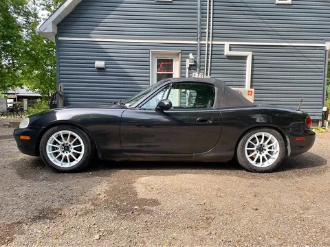2000 Mazda MX-5 Miata