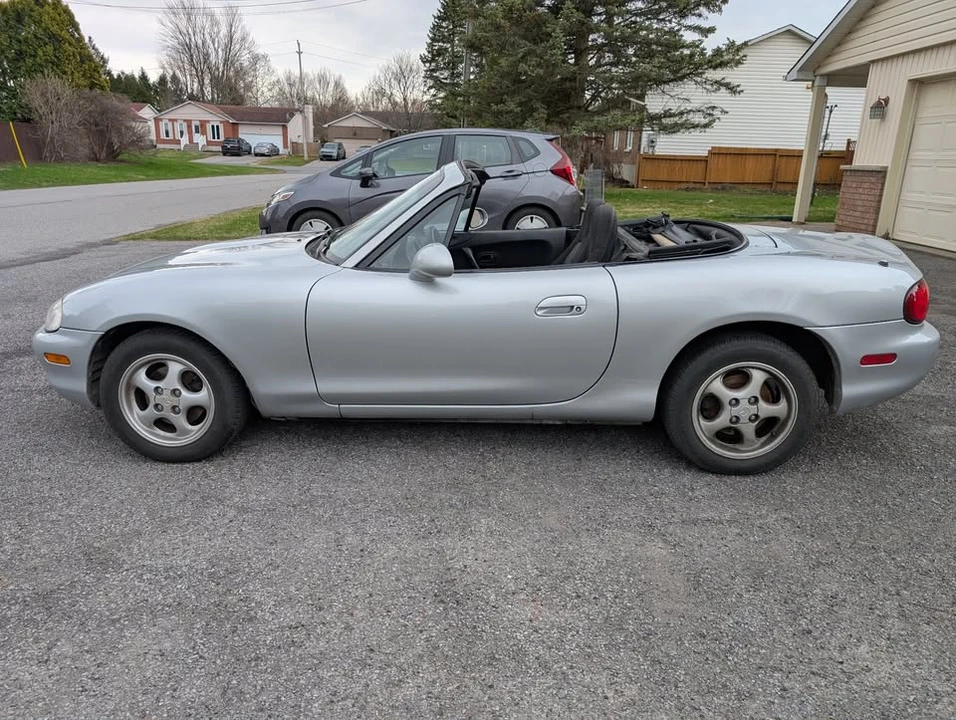 2000 Mazda NB MX-5 Miata - Image 5 of 8