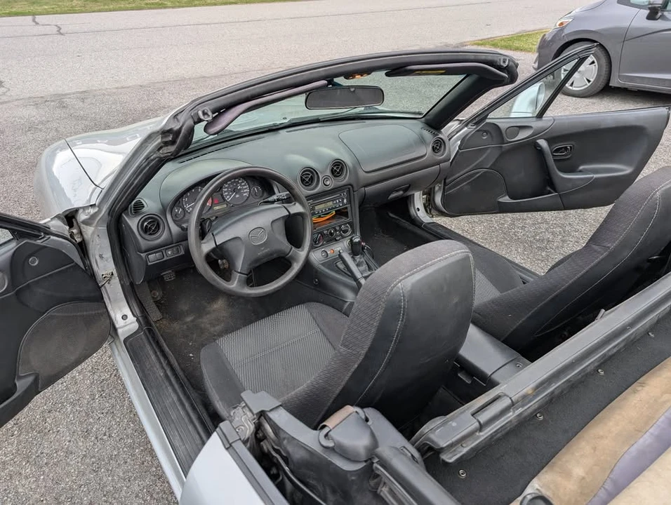 2000 Mazda NB MX-5 Miata - Image 8 of 8