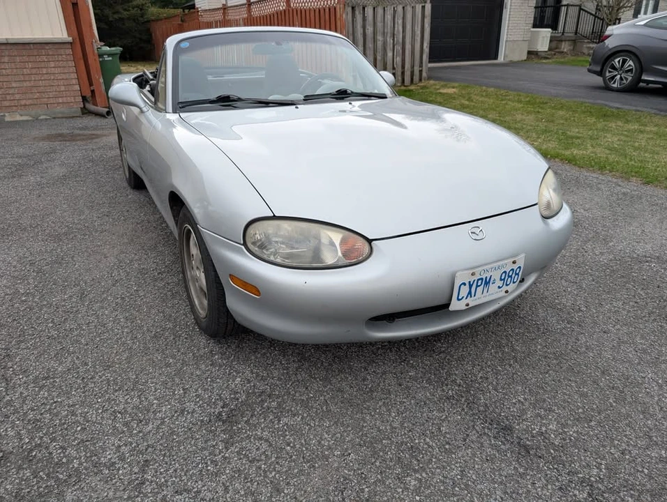 2000 Mazda NB MX-5 Miata - Image 2 of 8