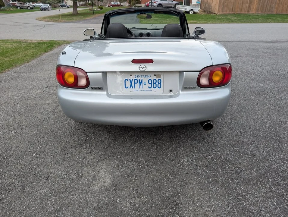 2000 Mazda NB MX-5 Miata - Image 4 of 8