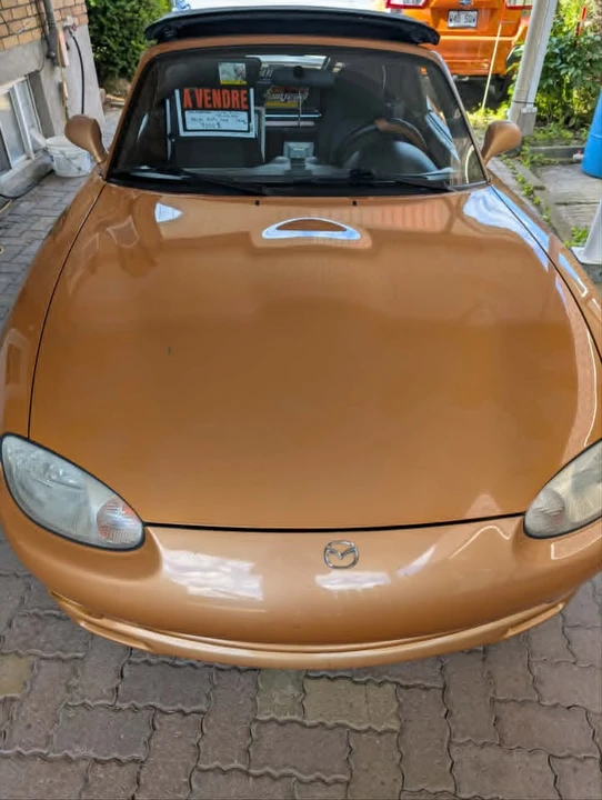 2000 Mazda NB MX-5 Miata - Image 8 of 14