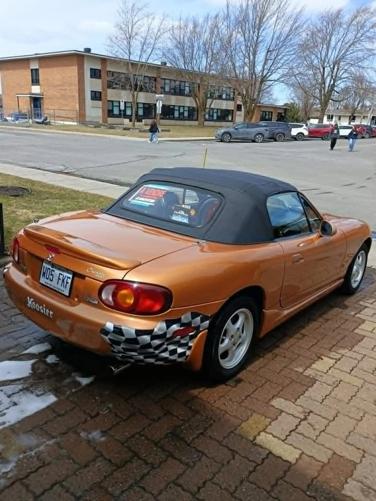 2000 Mazda NB MX-5 Miata - Image 3 of 14