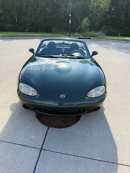 2000 Mazda NB MX-5 Miata - Image 9 of 16
