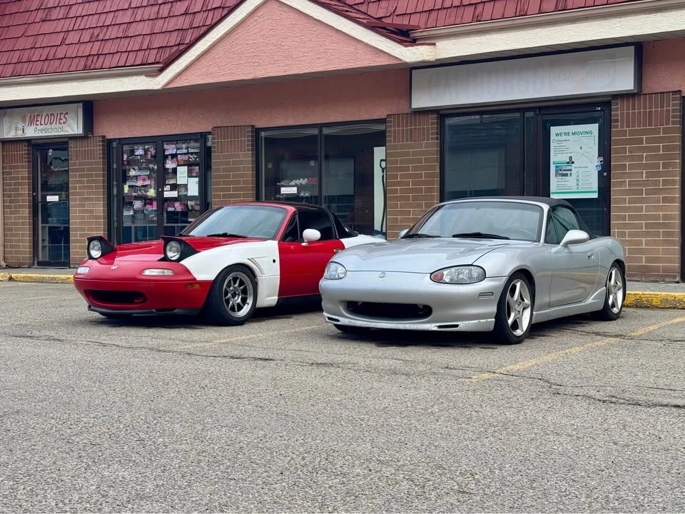 2000 Mazda NB MX-5 Miata - Image 2 of 5