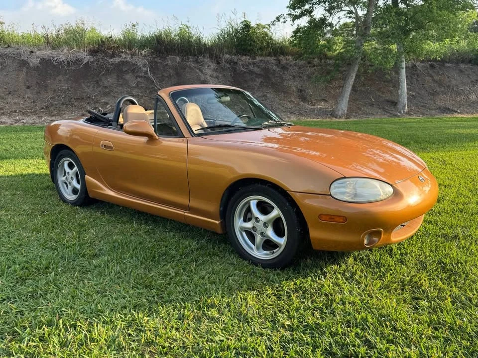 2000 Mazda NB MX-5 Miata - Image 17 of 20