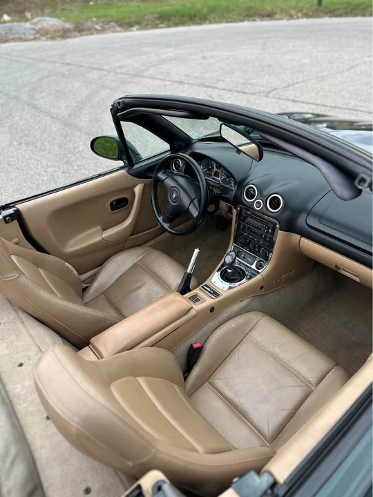 2000 Mazda NB MX-5 Miata - Image 9 of 15