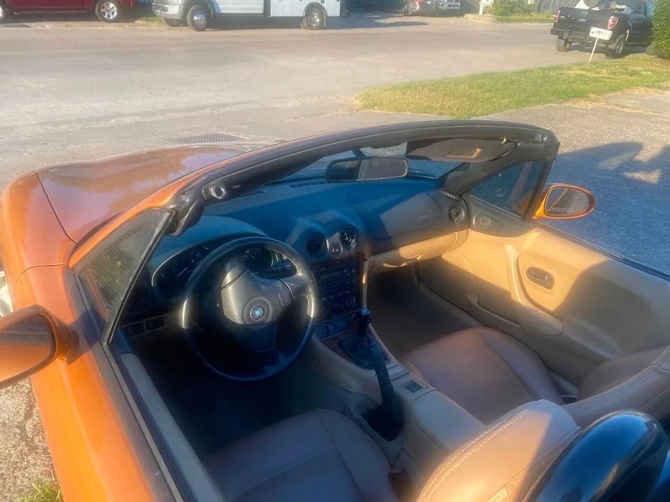 2000 Mazda NB MX-5 Miata - Image 8 of 20