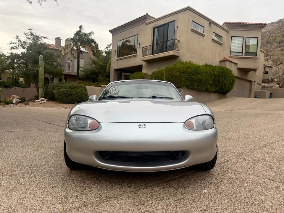 2000 Mazda NB MX-5 Miata - Image 5 of 18