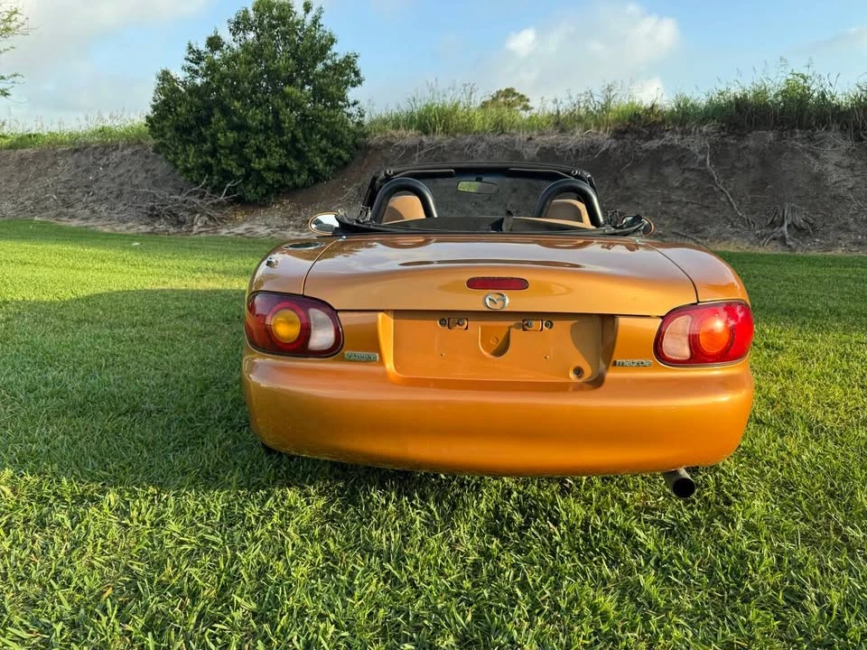 2000 Mazda NB MX-5 Miata - Image 14 of 20