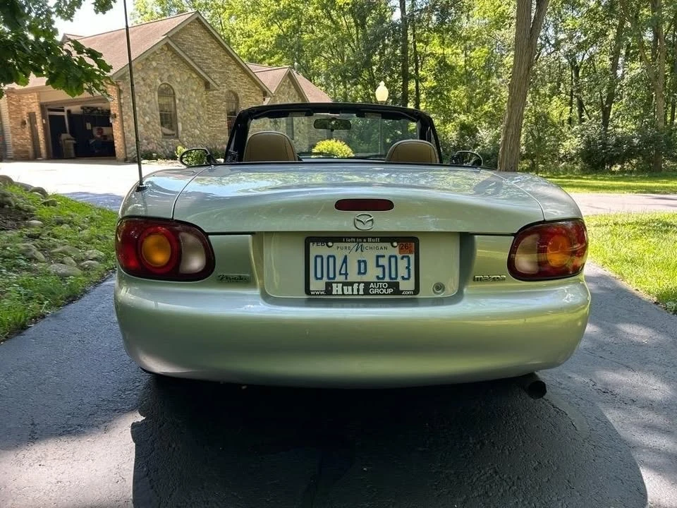 2000 Mazda NB MX-5 Miata - Image 19 of 20