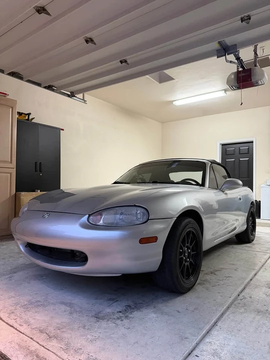 2000 Mazda NB MX-5 Miata - Image 2 of 18